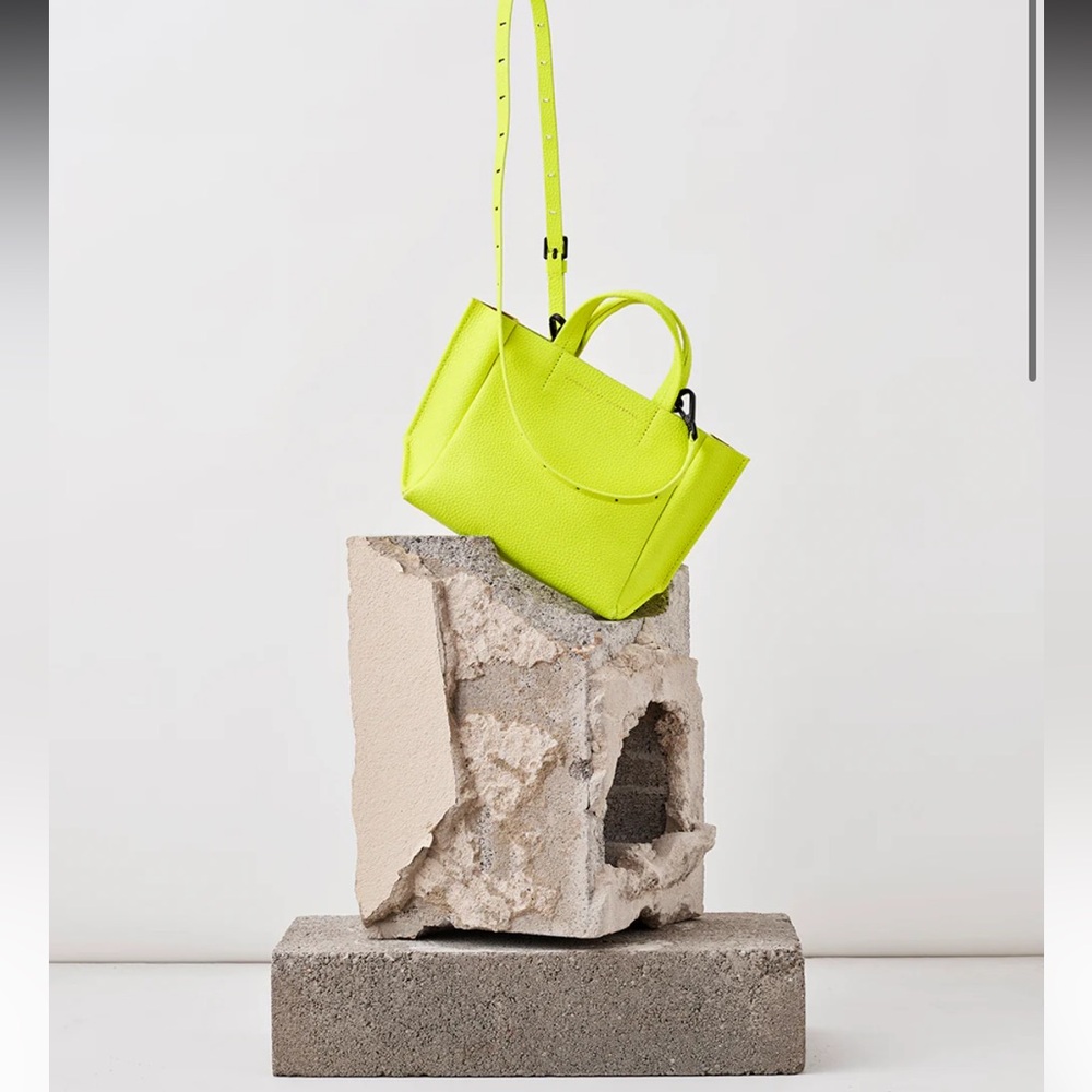 Ampersand as apostrophe Neon Yellow Women's Handbag